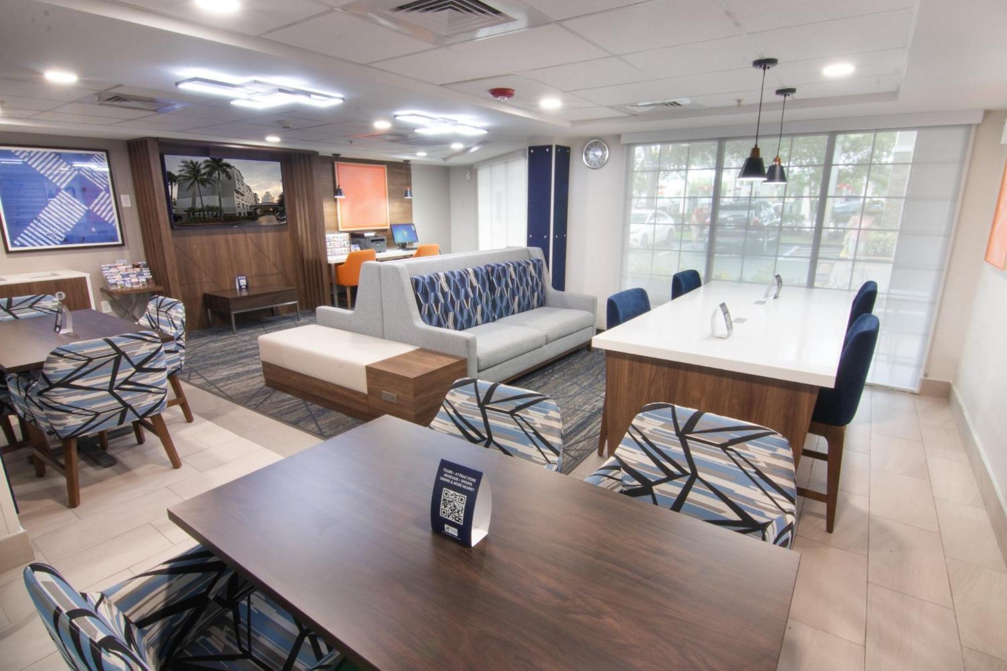 דייוי Holiday Inn Express And Suites Fort Lauderdale Airport West By Ihg מראה חיצוני תמונה