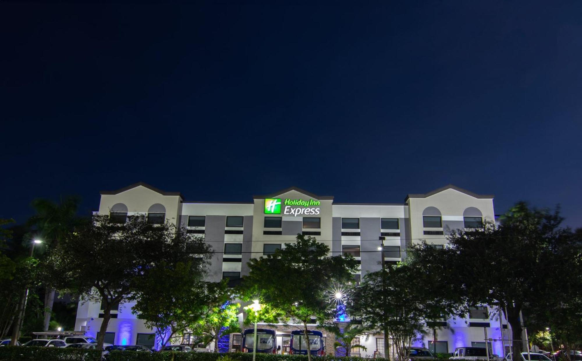 דייוי Holiday Inn Express And Suites Fort Lauderdale Airport West By Ihg מראה חיצוני תמונה