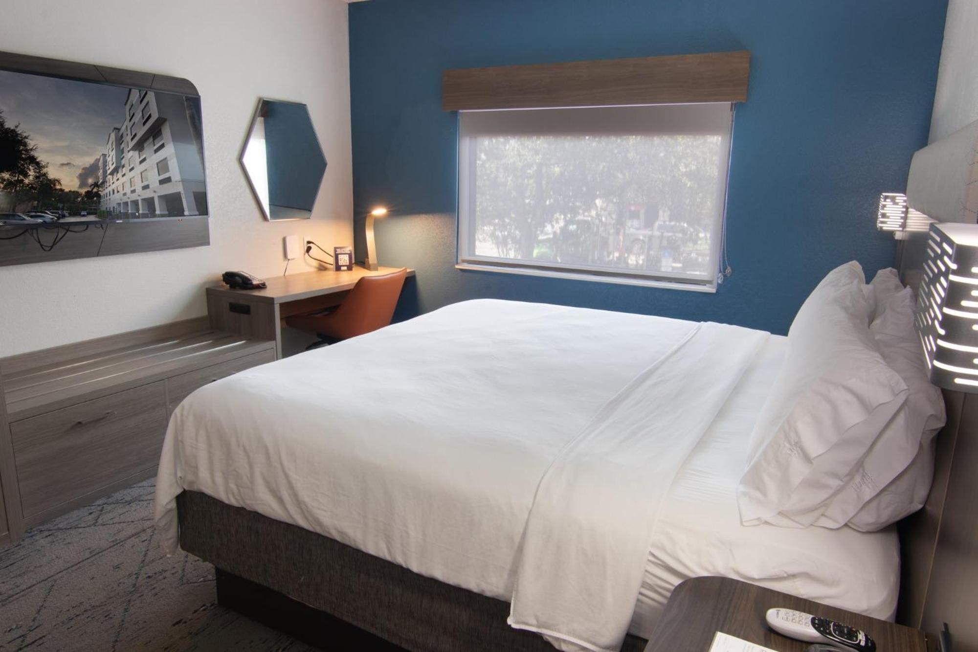 דייוי Holiday Inn Express And Suites Fort Lauderdale Airport West By Ihg מראה חיצוני תמונה