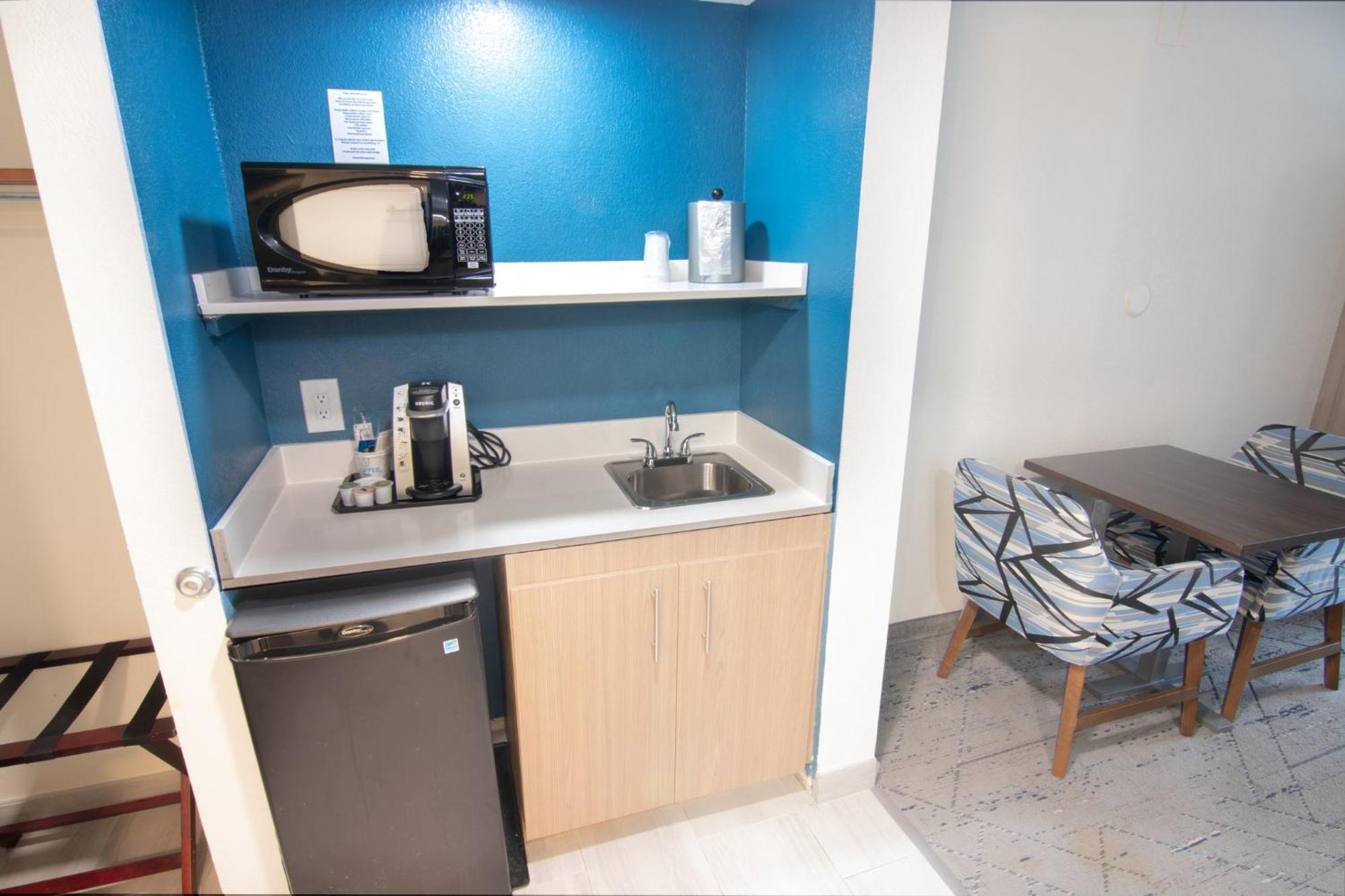 דייוי Holiday Inn Express And Suites Fort Lauderdale Airport West By Ihg מראה חיצוני תמונה