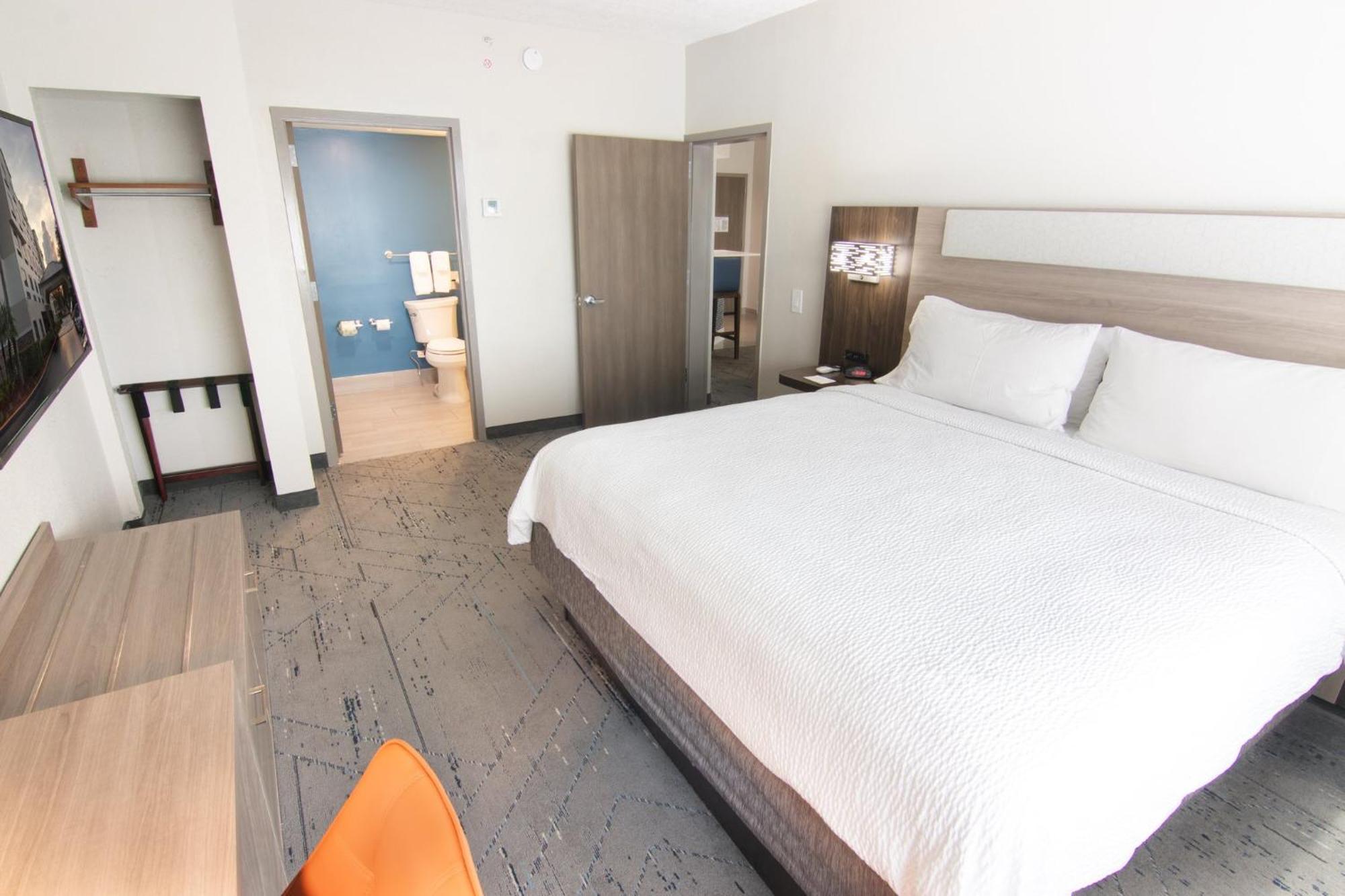 דייוי Holiday Inn Express And Suites Fort Lauderdale Airport West By Ihg מראה חיצוני תמונה