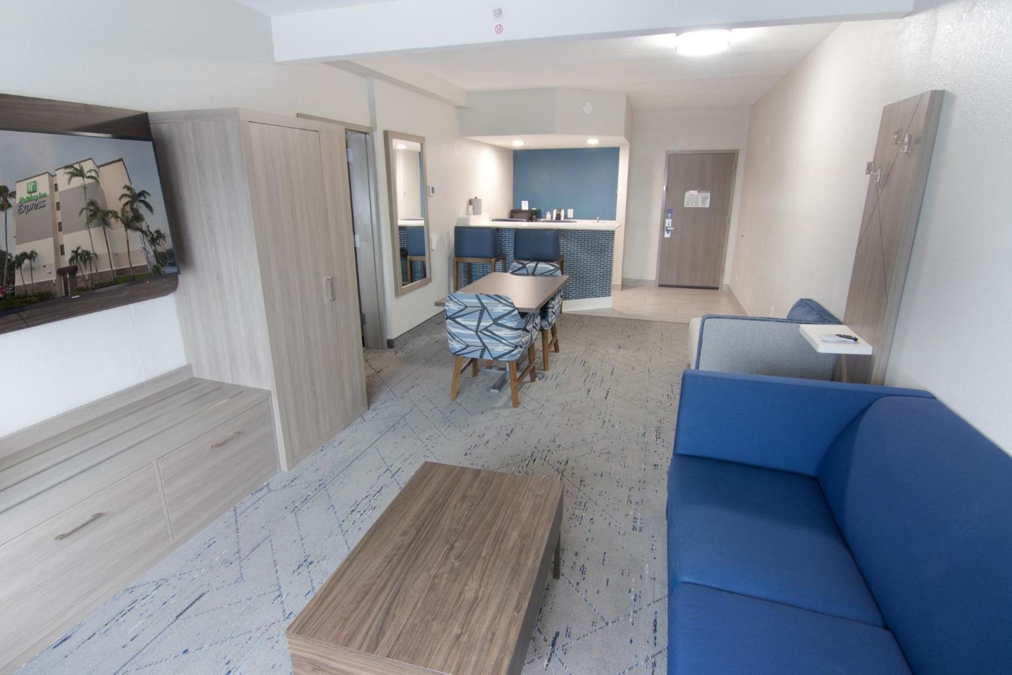 דייוי Holiday Inn Express And Suites Fort Lauderdale Airport West By Ihg מראה חיצוני תמונה