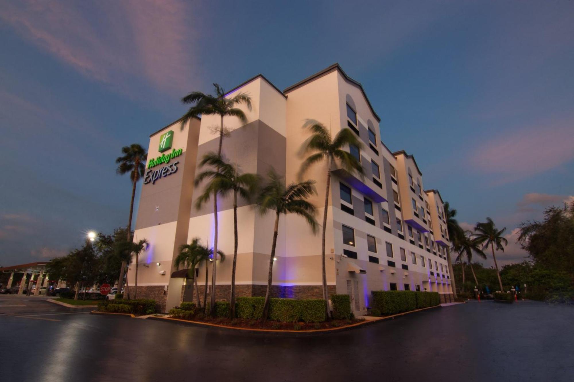 דייוי Holiday Inn Express And Suites Fort Lauderdale Airport West By Ihg מראה חיצוני תמונה