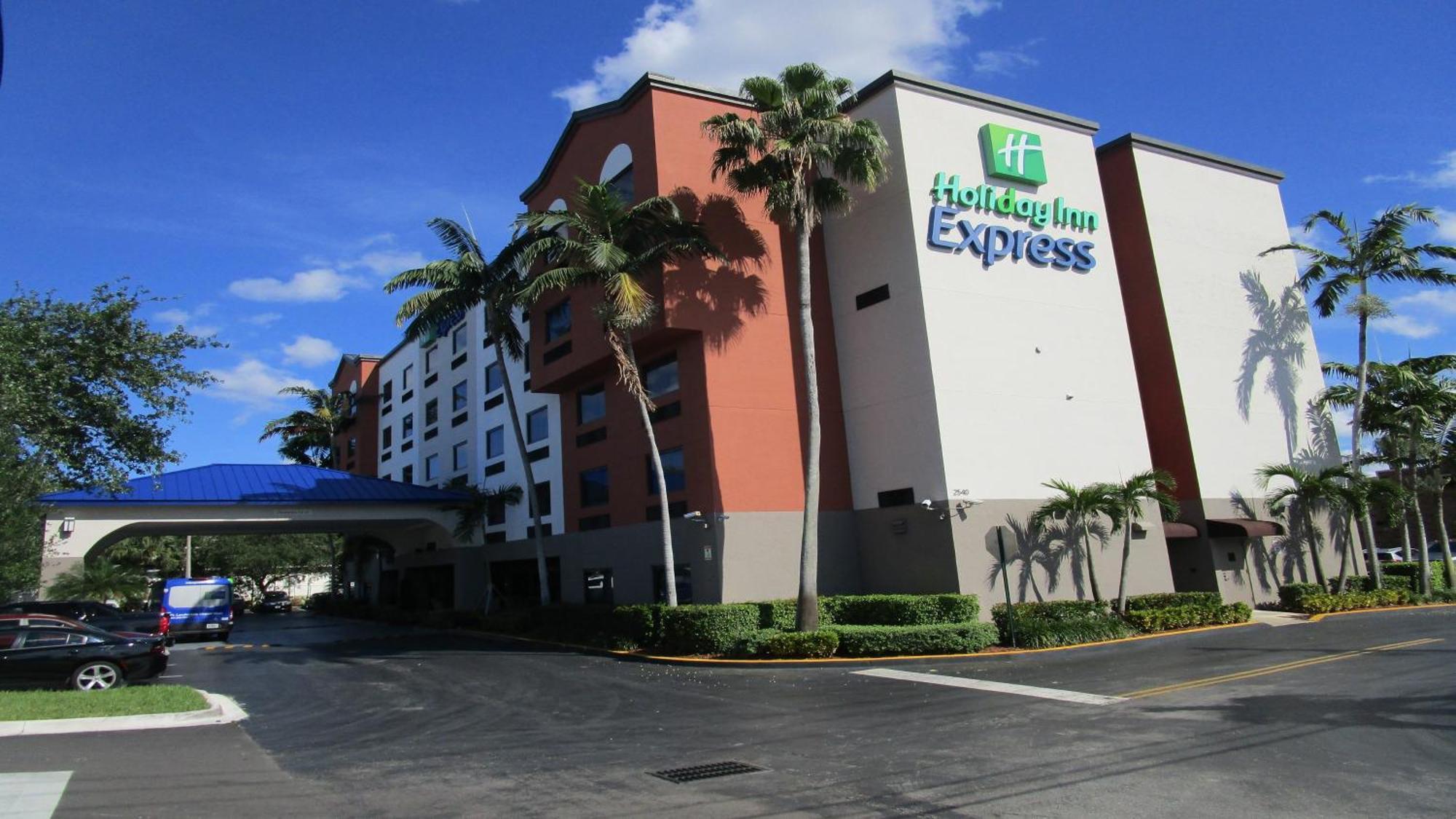 דייוי Holiday Inn Express And Suites Fort Lauderdale Airport West By Ihg מראה חיצוני תמונה